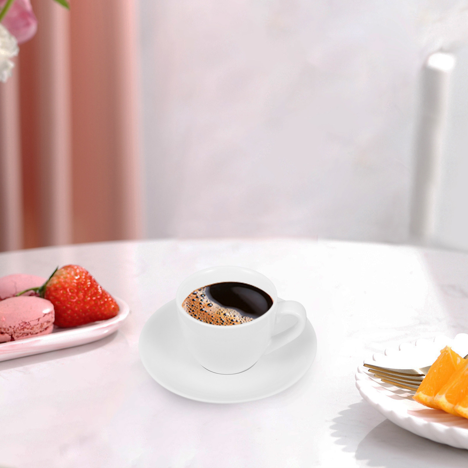 Juice Tea Coffee - طقم فناجين قهوة وصحون بتصميم بسيط،