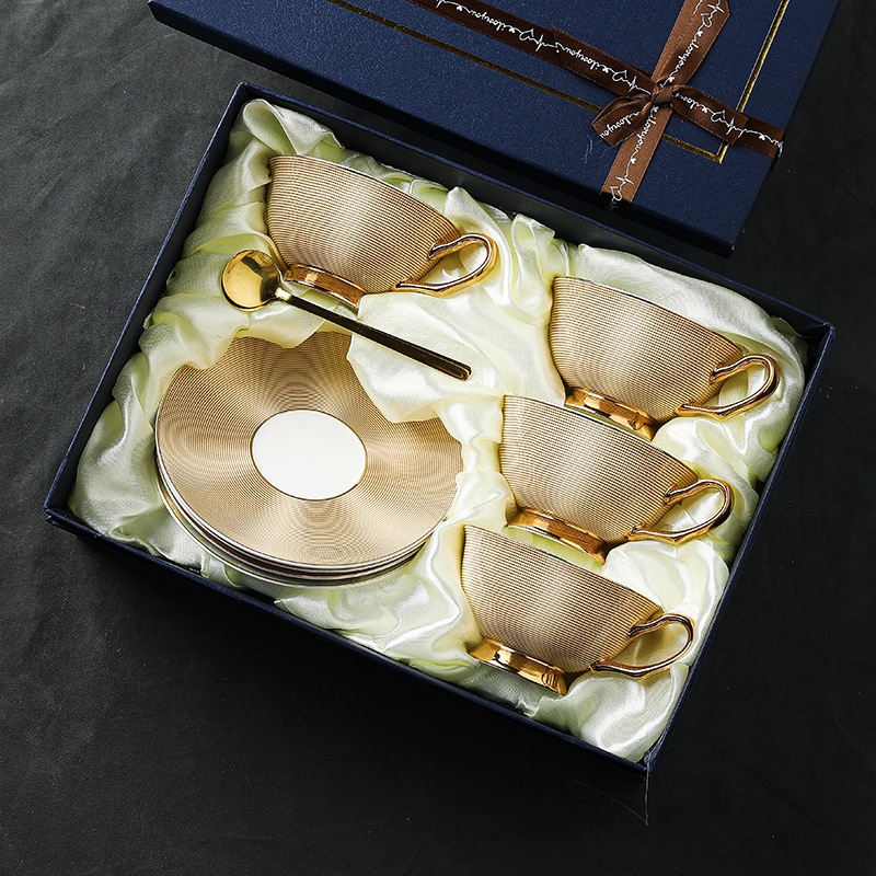 طقم فناجين قهوة وصحون بتصميم أ - مراجعة Coffee Tea Set وسعره